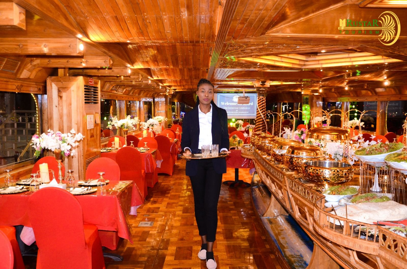 Dhow Cruise Creek Dinner in Dubai