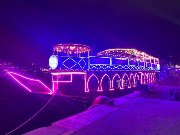 Traditional Arabic Dhow Cruise Dubai