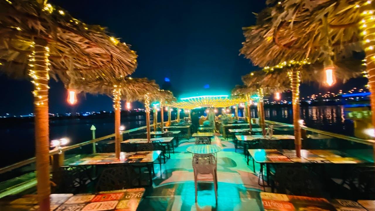 Valentines Day Cruise Dubai Water Canal